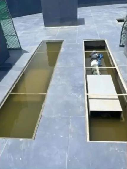 MEGAPARQUE景观水系潜水泵安装现场